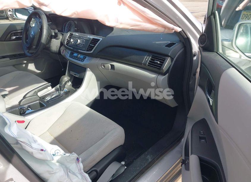 Photo 5 of 2015 Honda Accord EX (VIN 1HGCR2F71FA180242)