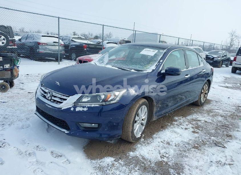 Photo 2 of 2015 Honda Accord EX (VIN 1HGCR2F71FA188731)