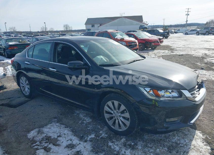 2015 Honda Accord EX (VIN 1HGCR2F71FA195954) main photo