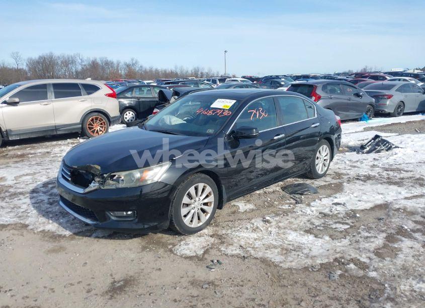 Photo 2 of 2015 Honda Accord EX (VIN 1HGCR2F71FA195954)