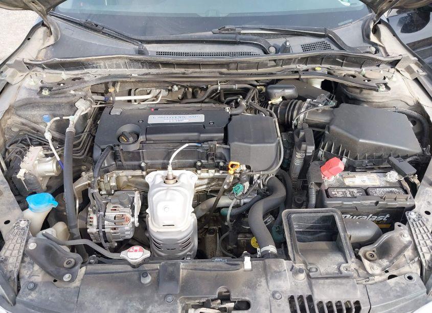 Photo 10 of 2015 Honda Accord EX (VIN 1HGCR2F71FA267686)