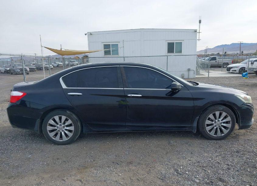 Photo 13 of 2015 Honda Accord EX (VIN 1HGCR2F71FA267686)