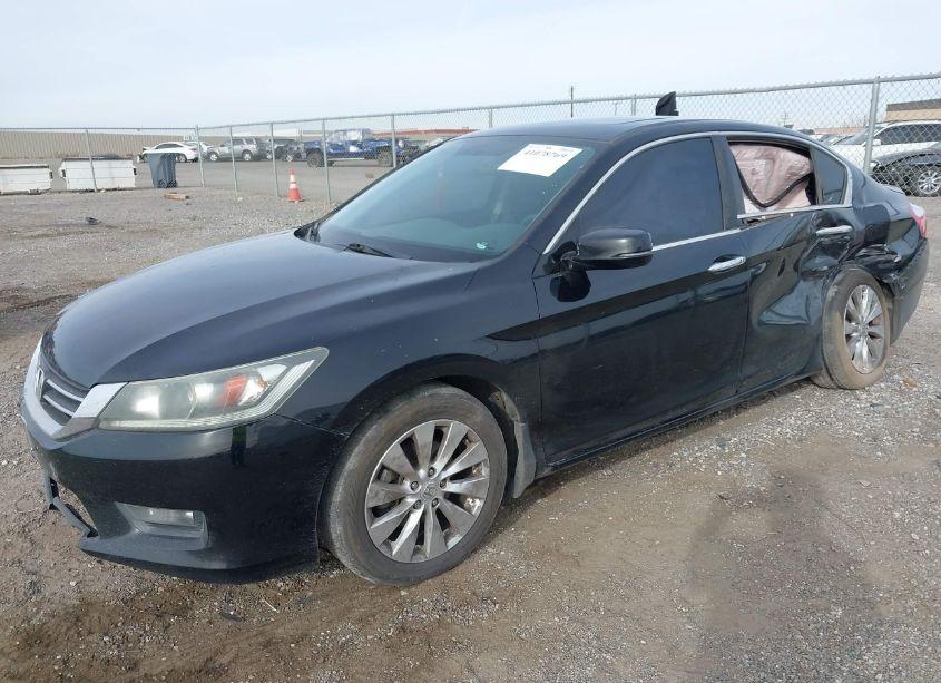Photo 2 of 2015 Honda Accord EX (VIN 1HGCR2F71FA267686)