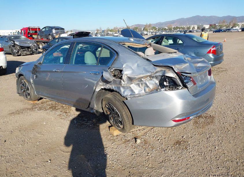 Photo 3 of 2016 Honda Accord EX (VIN 1HGCR2F71GA055310)