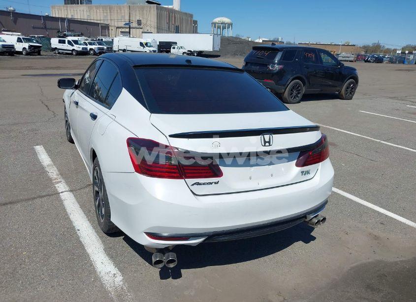 Photo 16 of 2016 Honda Accord EX (VIN 1HGCR2F71GA156346)