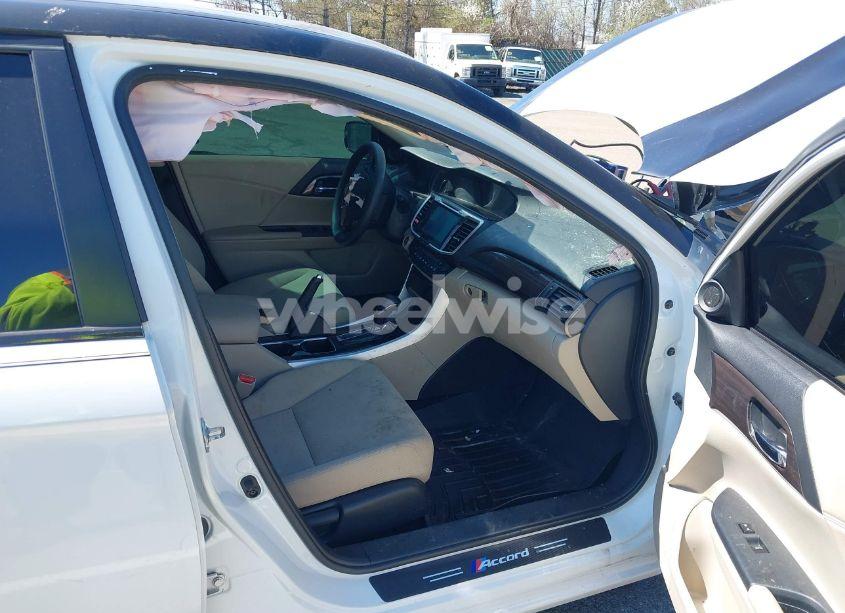 Photo 5 of 2016 Honda Accord EX (VIN 1HGCR2F71GA156346)