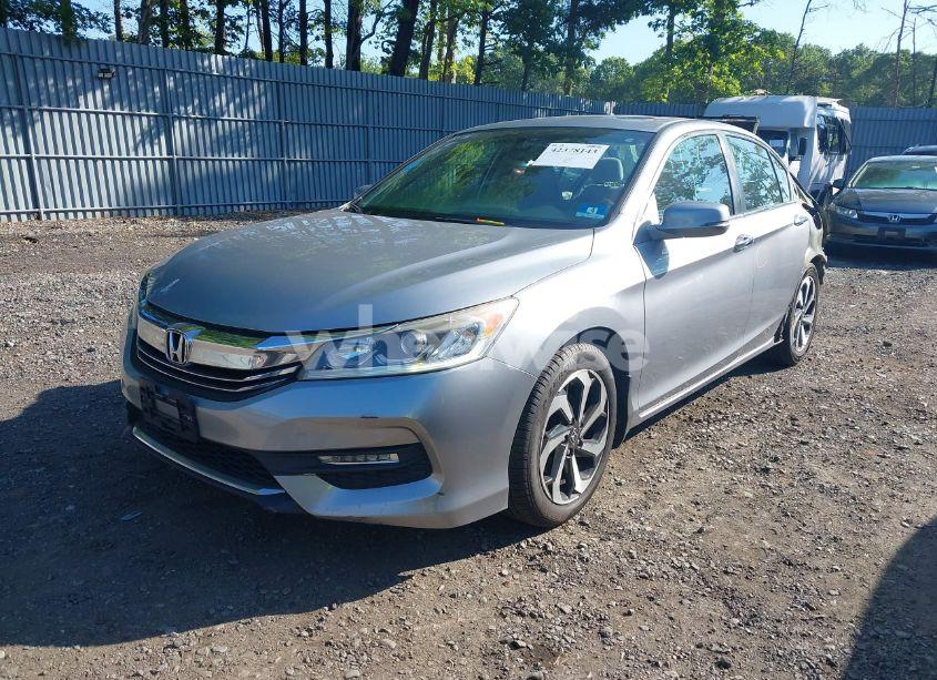 Photo 2 of 2016 Honda Accord EX (VIN 1HGCR2F71GA178668)
