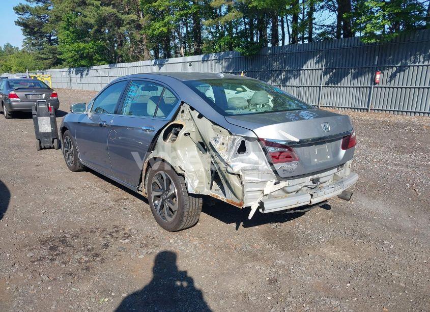 Photo 3 of 2016 Honda Accord EX (VIN 1HGCR2F71GA178668)