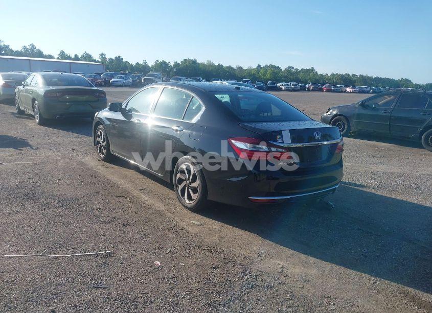 Photo 3 of 2017 Honda Accord EX (VIN 1HGCR2F71HA060718)