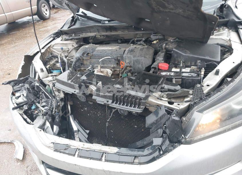 Photo 10 of 2013 Honda Accord EX (VIN 1HGCR2F72DA042108)