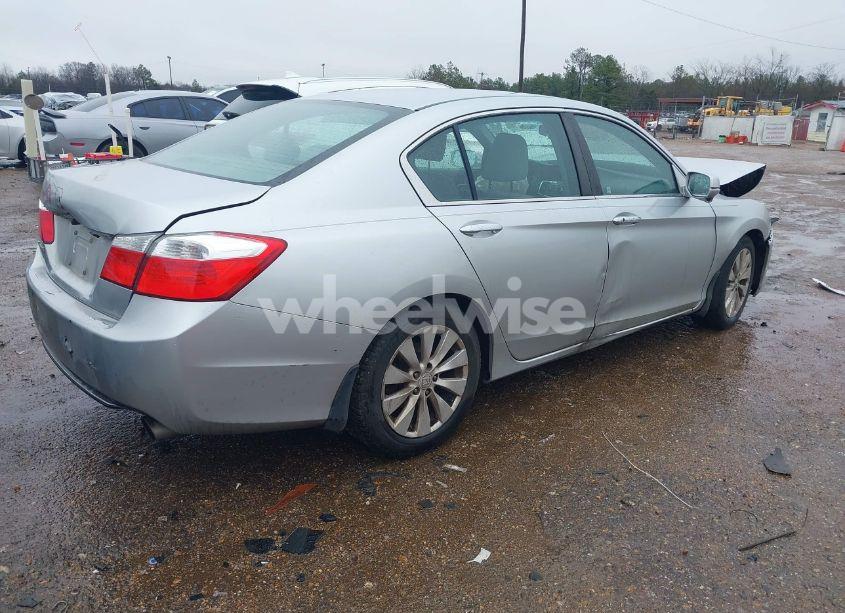 Photo 4 of 2013 Honda Accord EX (VIN 1HGCR2F72DA042108)