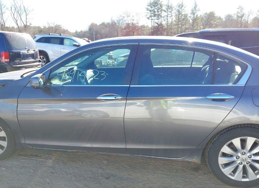 Photo 15 of 2013 Honda Accord EX (VIN 1HGCR2F72DA062388)