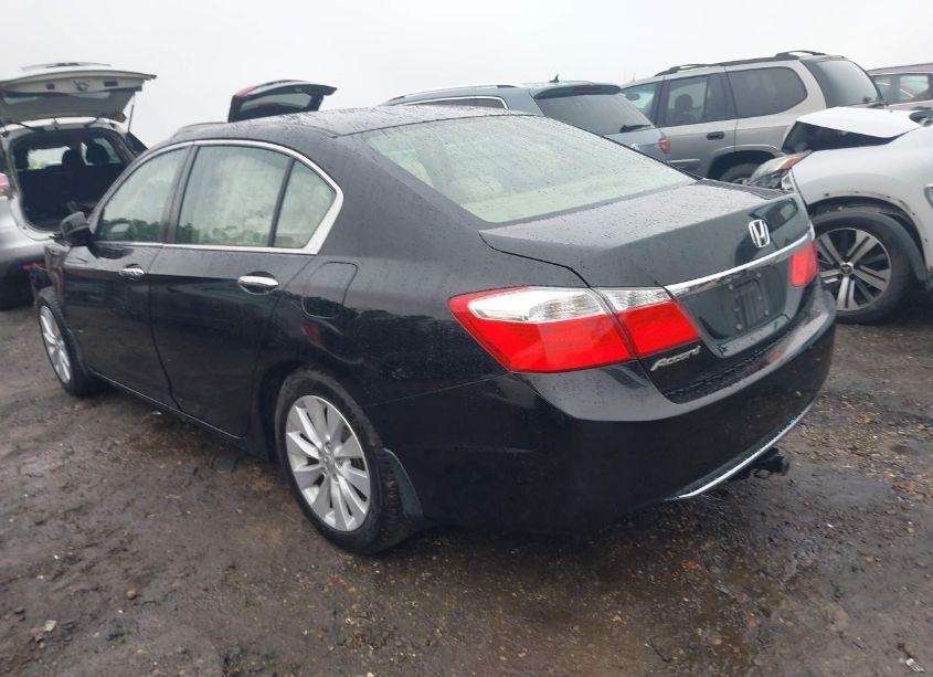 Photo 3 of 2013 Honda Accord EX (VIN 1HGCR2F72DA089042)