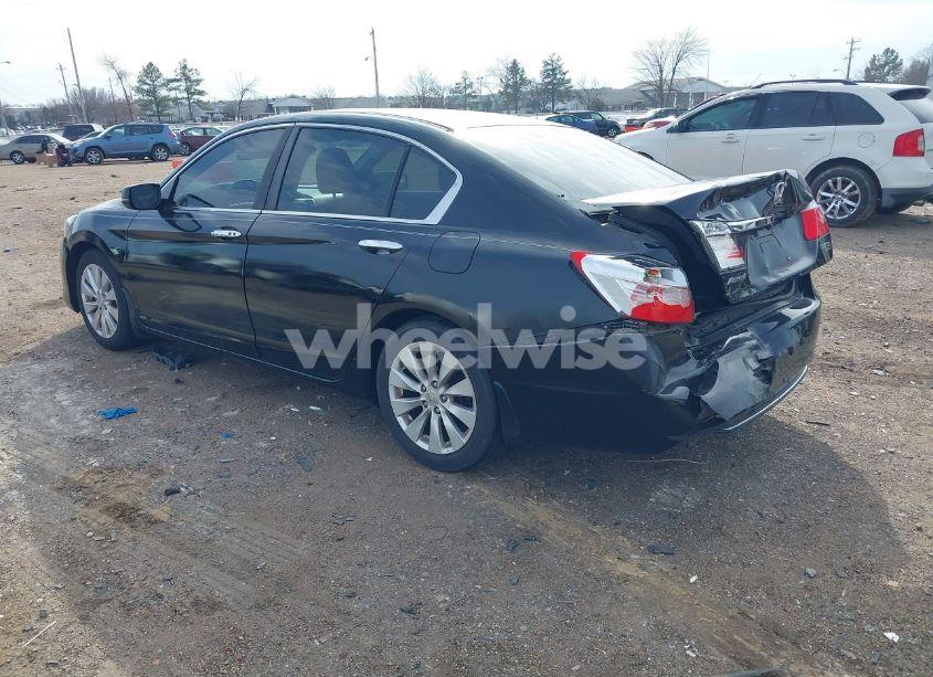 Photo 3 of 2013 Honda Accord EX (VIN 1HGCR2F72DA139695)