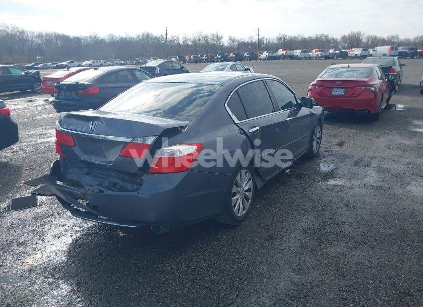 Photo 4 of 2013 Honda Accord EX (VIN 1HGCR2F72DA160742)