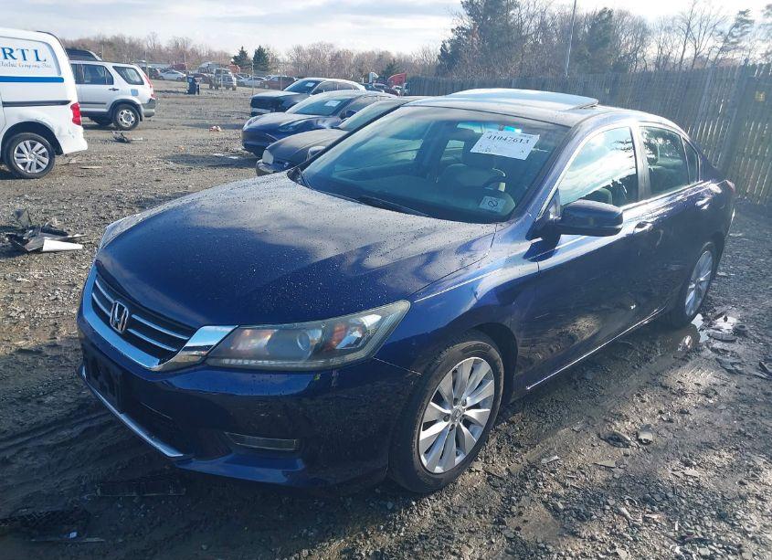Photo 2 of 2013 Honda Accord EX (VIN 1HGCR2F72DA254037)