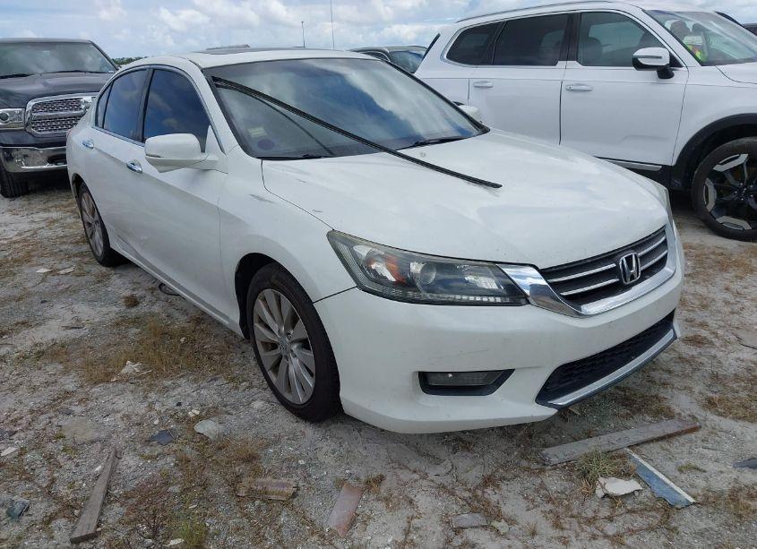 2014 Honda Accord EX (VIN 1HGCR2F72EA103796) main photo
