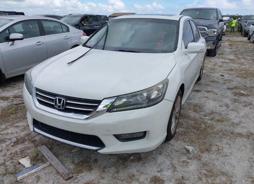 Photo 2 of 2014 Honda Accord EX (VIN 1HGCR2F72EA103796)