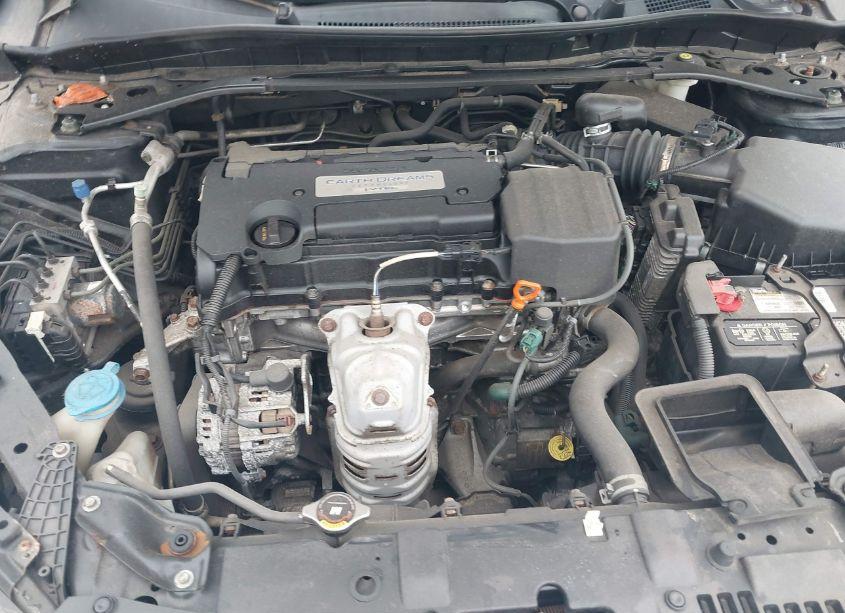 Photo 10 of 2016 Honda Accord EX (VIN 1HGCR2F72GA019030)