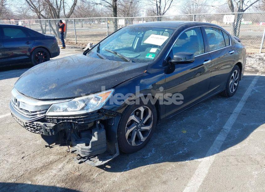 Photo 2 of 2016 Honda Accord EX (VIN 1HGCR2F72GA048642)