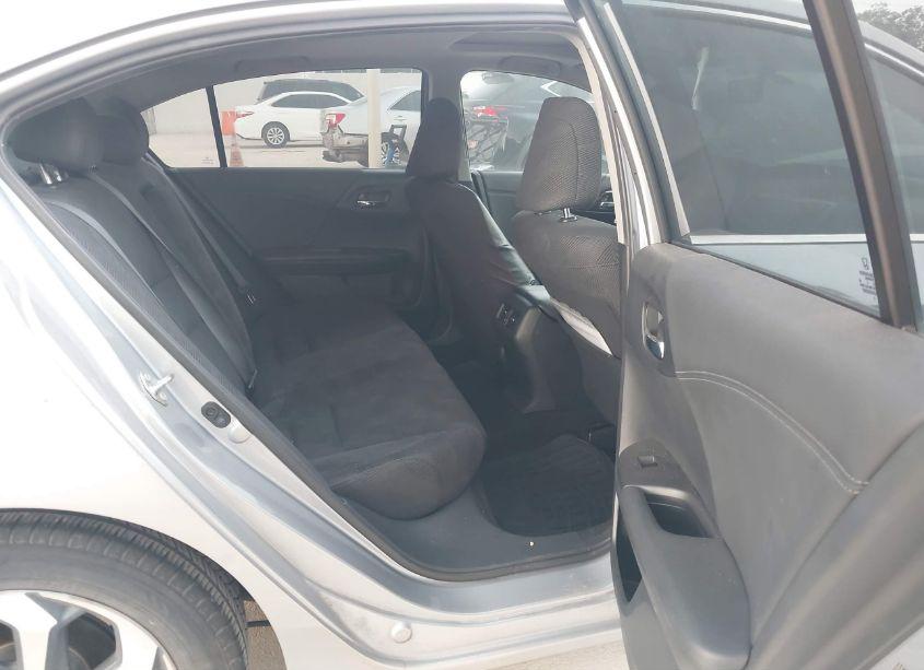 Photo 8 of 2016 Honda Accord EX (VIN 1HGCR2F72GA152967)