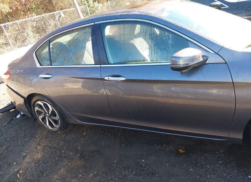 Photo 14 of 2017 Honda Accord EX (VIN 1HGCR2F72HA116309)