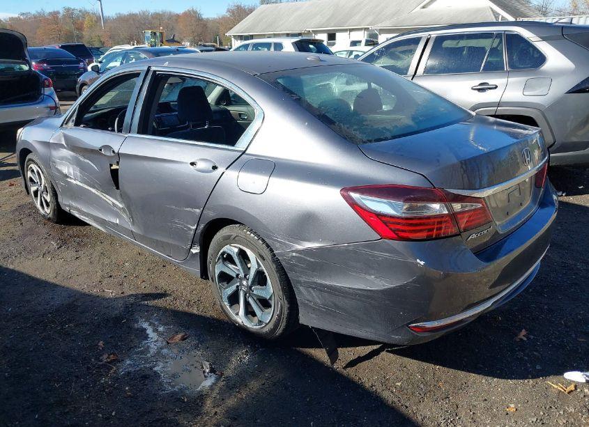 Photo 3 of 2017 Honda Accord EX (VIN 1HGCR2F72HA116309)