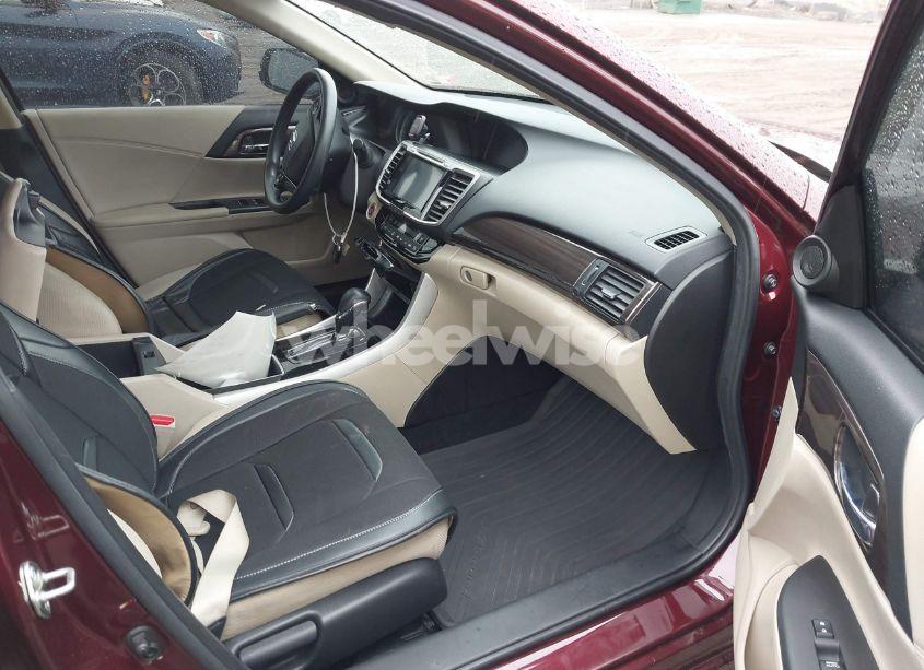 Photo 5 of 2017 Honda Accord EX (VIN 1HGCR2F72HA129755)