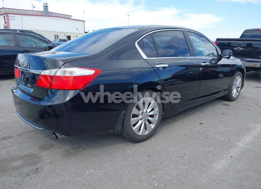Photo 4 of 2013 Honda Accord EX (VIN 1HGCR2F73DA036737)