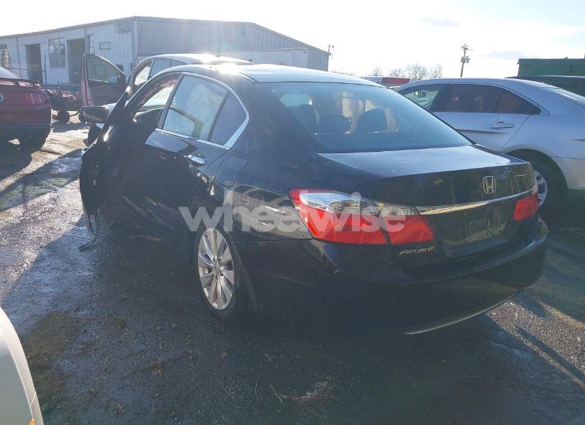 Photo 3 of 2013 Honda Accord EX (VIN 1HGCR2F73DA078129)