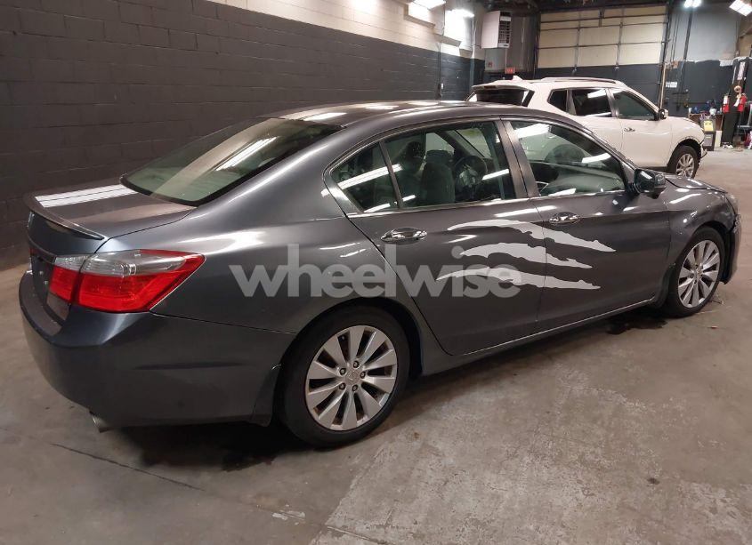 Photo 4 of 2013 Honda Accord EX (VIN 1HGCR2F73DA190333)