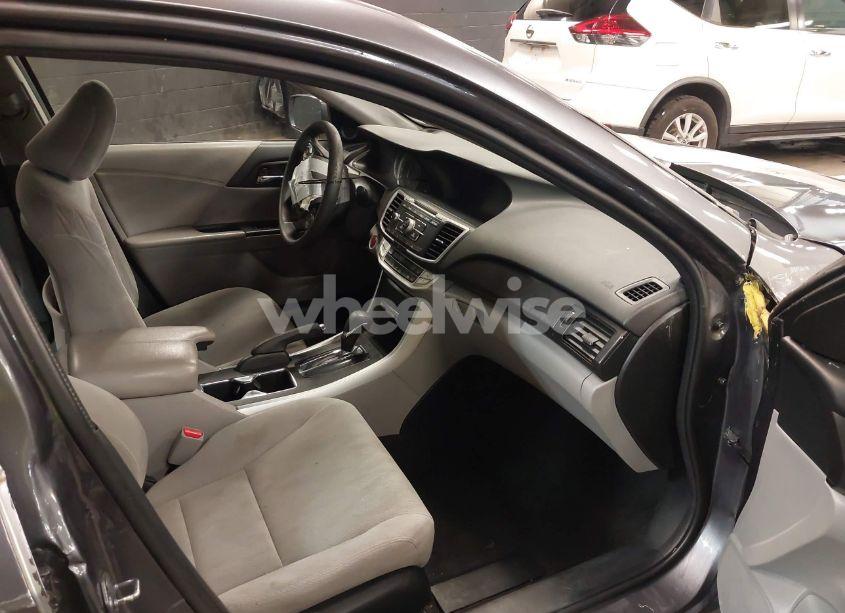 Photo 5 of 2013 Honda Accord EX (VIN 1HGCR2F73DA190333)