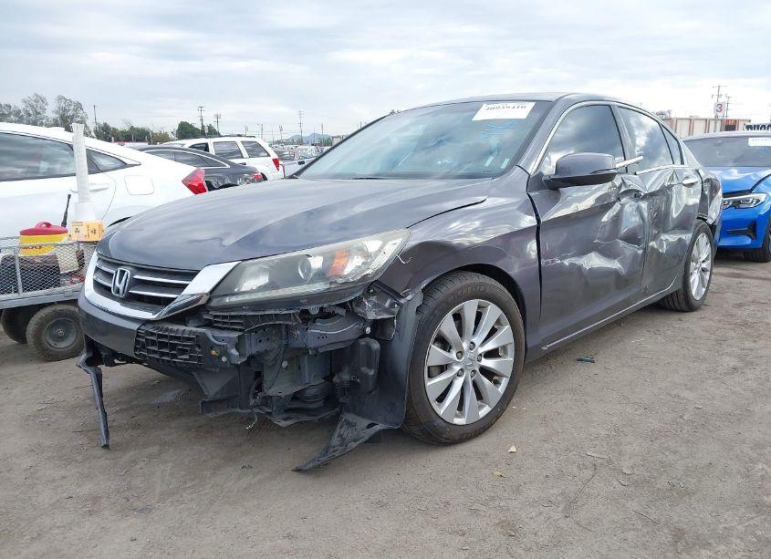 Photo 2 of 2013 Honda Accord EX (VIN 1HGCR2F73DA217580)