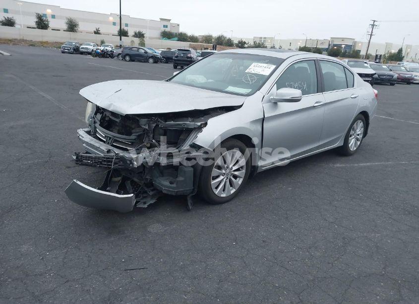 Photo 2 of 2013 Honda Accord EX (VIN 1HGCR2F73DA233780)