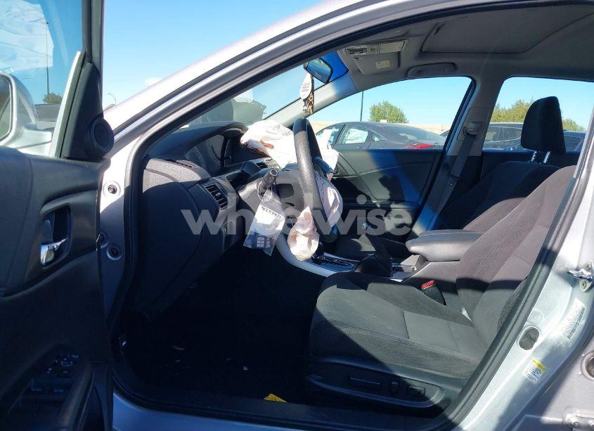 Photo 5 of 2013 Honda Accord EX (VIN 1HGCR2F73DA233780)