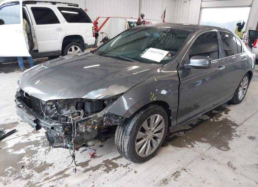 Photo 2 of 2013 Honda Accord EX (VIN 1HGCR2F73DA264415)