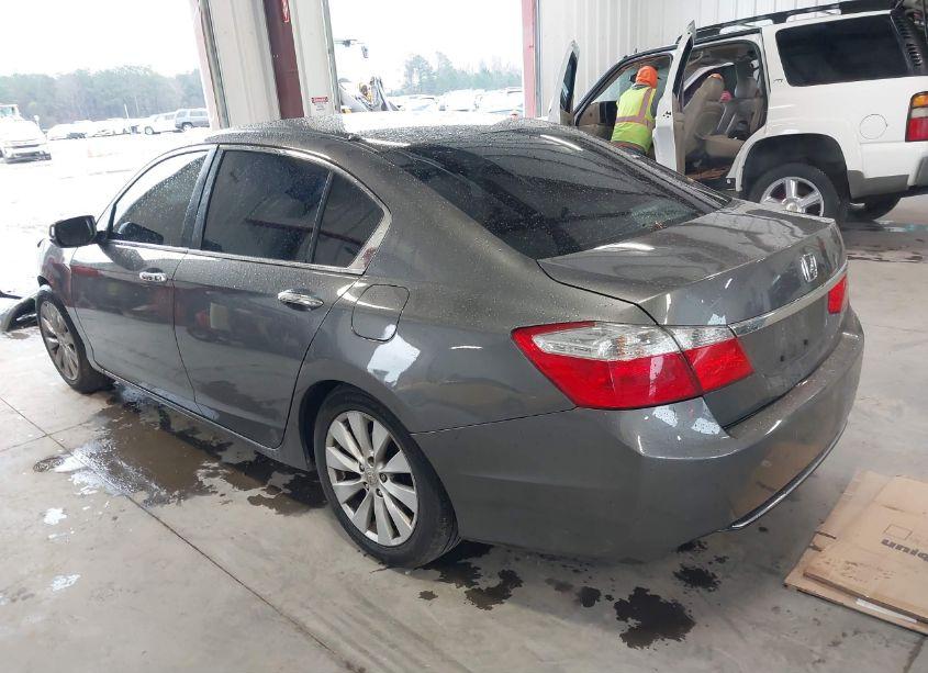 Photo 3 of 2013 Honda Accord EX (VIN 1HGCR2F73DA264415)