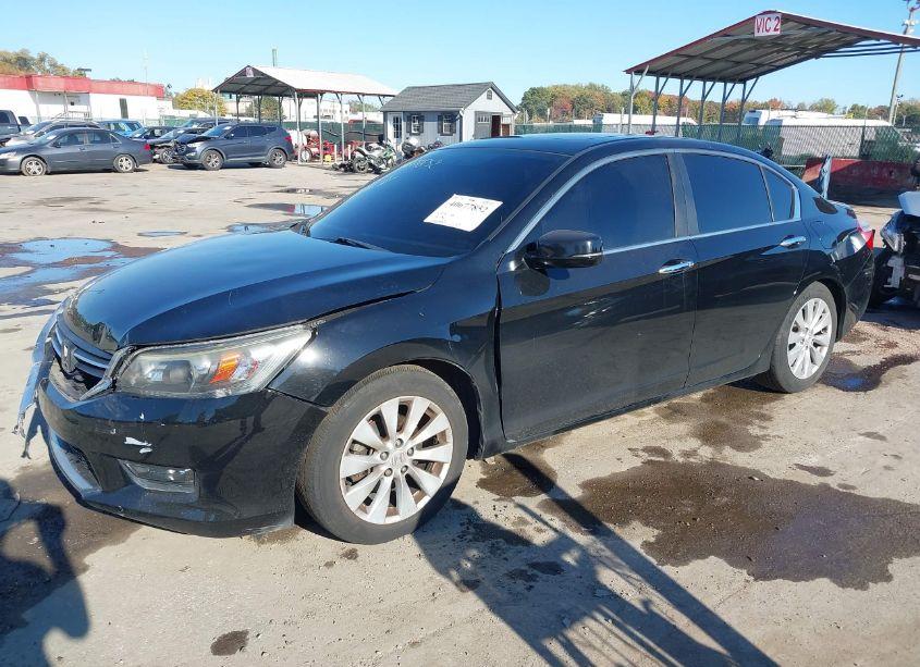 Photo 2 of 2015 Honda Accord EX (VIN 1HGCR2F73FA025725)