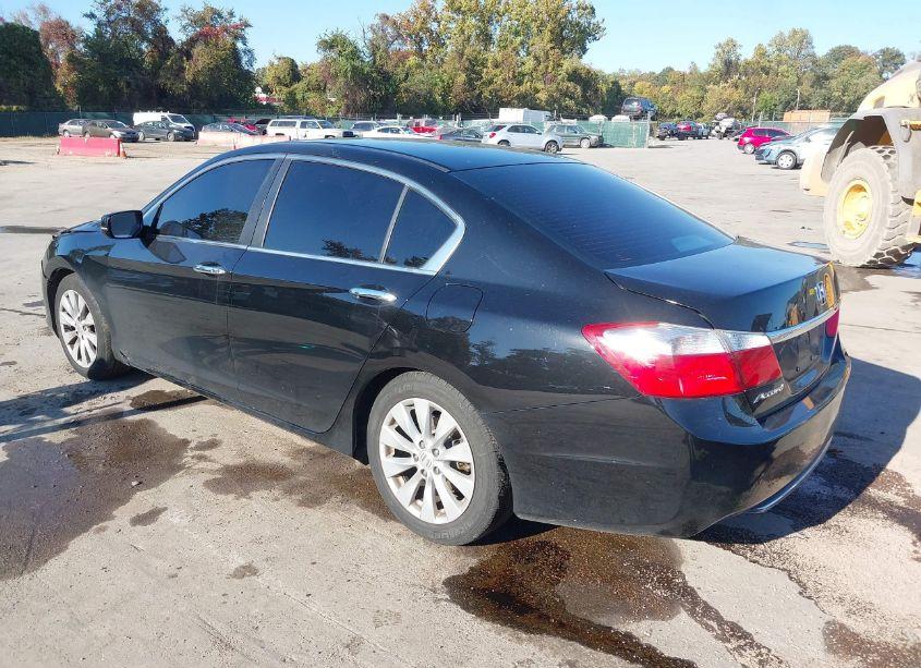Photo 3 of 2015 Honda Accord EX (VIN 1HGCR2F73FA025725)
