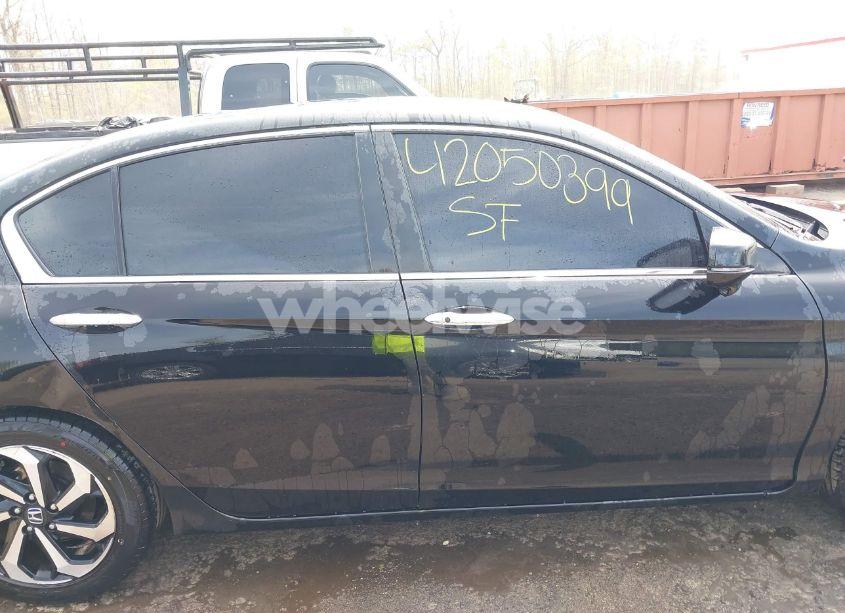 Photo 13 of 2017 Honda Accord EX (VIN 1HGCR2F73HA183968)