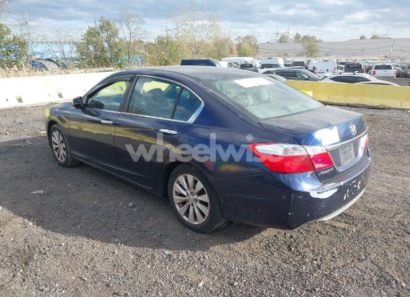 Photo 3 of 2013 Honda Accord EX (VIN 1HGCR2F74DA047214)