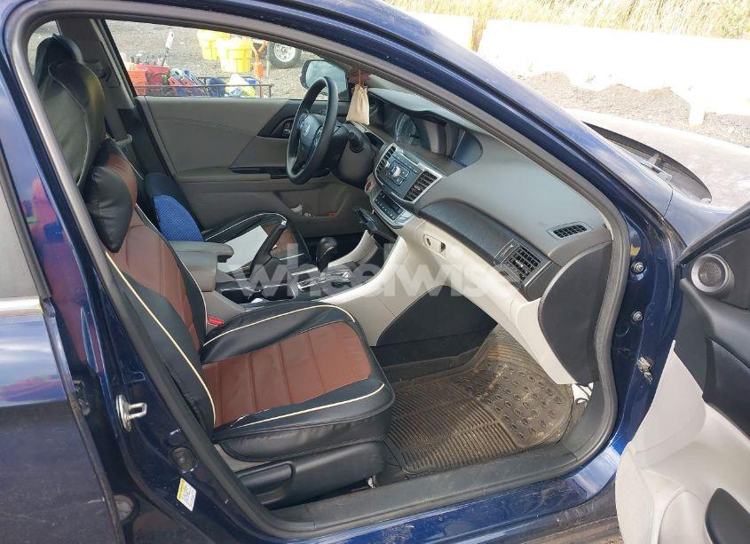 Photo 5 of 2013 Honda Accord EX (VIN 1HGCR2F74DA047214)