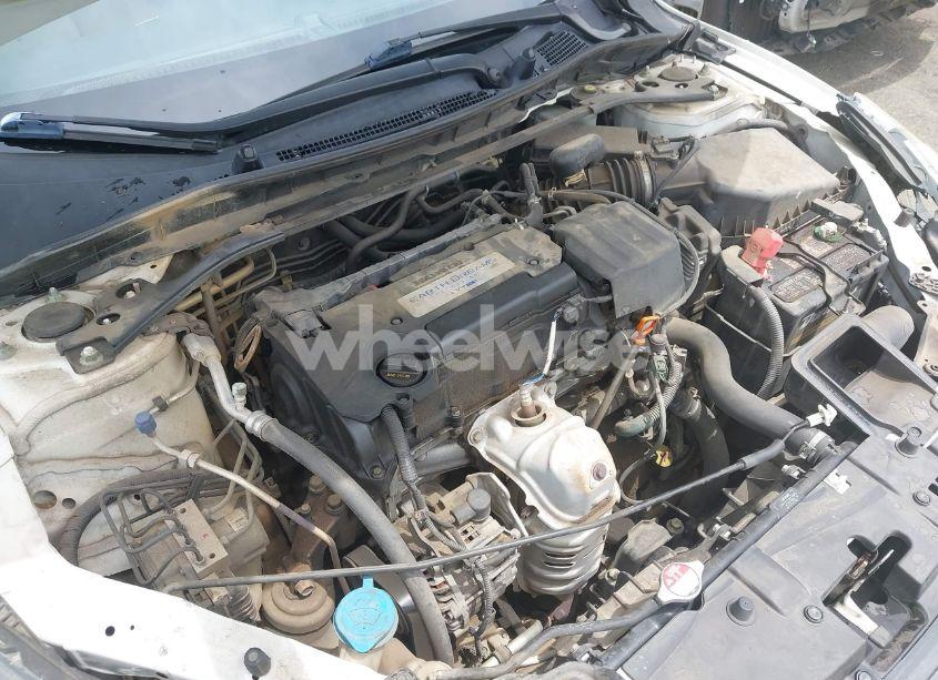 Photo 10 of 2015 Honda Accord EX (VIN 1HGCR2F74FA054750)