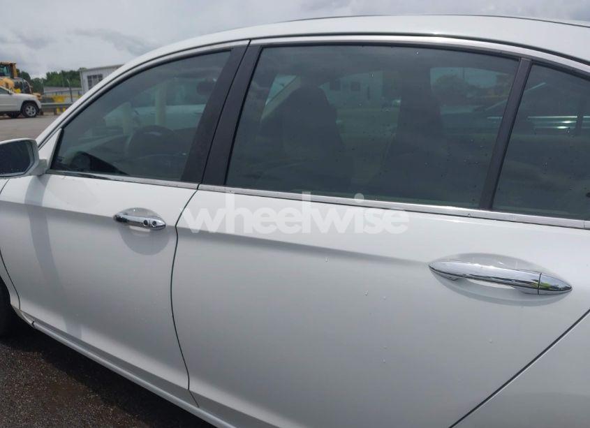 Photo 14 of 2015 Honda Accord EX (VIN 1HGCR2F74FA054750)