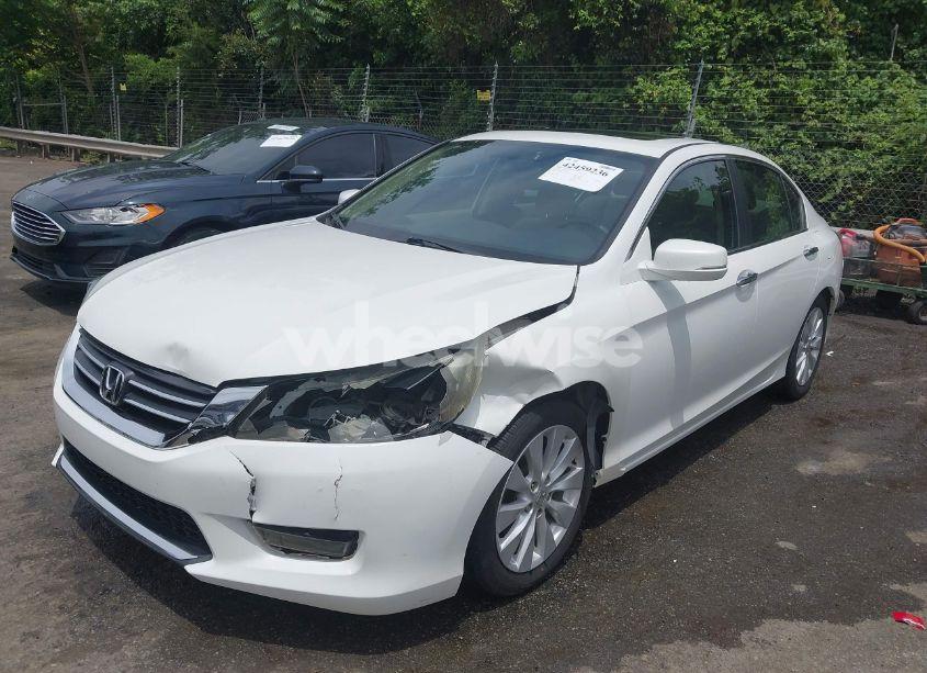 Photo 2 of 2015 Honda Accord EX (VIN 1HGCR2F74FA054750)