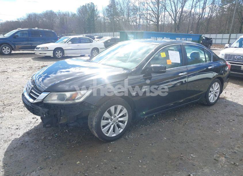 Photo 2 of 2015 Honda Accord EX (VIN 1HGCR2F74FA084136)