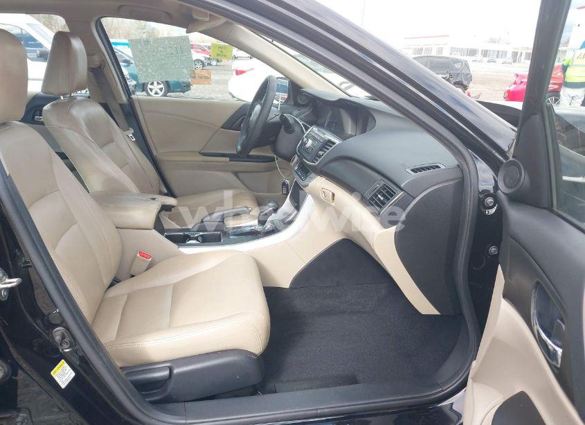 Photo 5 of 2015 Honda Accord EX (VIN 1HGCR2F74FA084136)