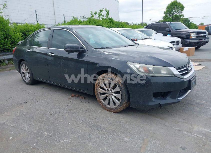2015 Honda Accord EX (VIN 1HGCR2F74FA098828) main photo
