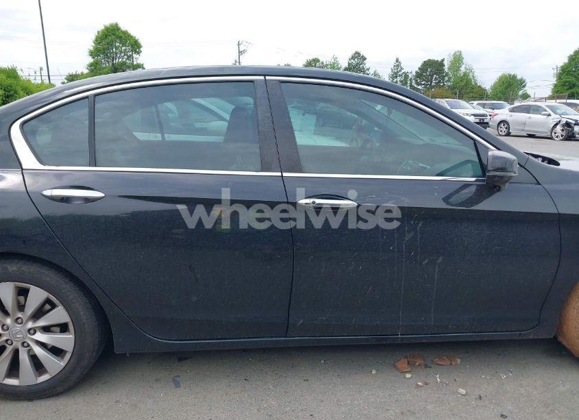 Photo 13 of 2015 Honda Accord EX (VIN 1HGCR2F74FA098828)