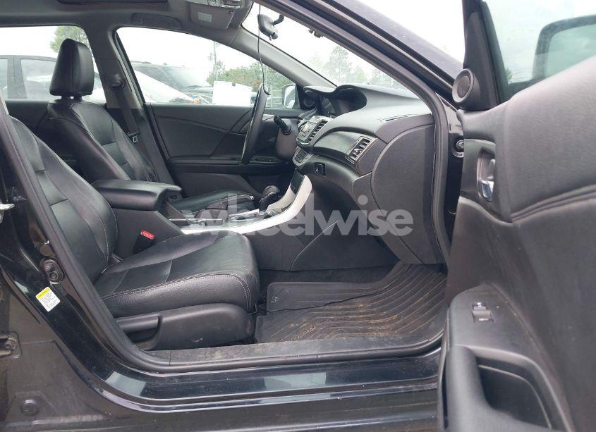 Photo 5 of 2015 Honda Accord EX (VIN 1HGCR2F74FA098828)